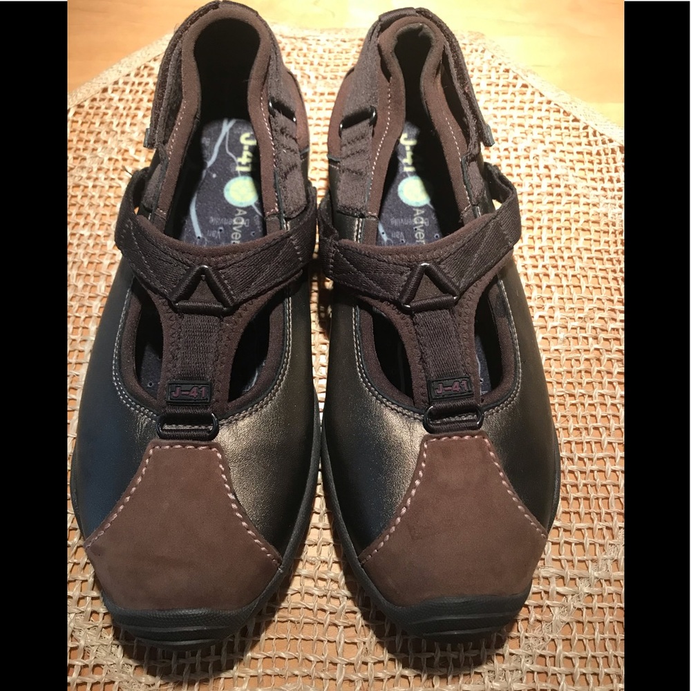 J-41 ADVENTURE ON 2Toned Sz8 SNEAKERS